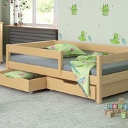 Łóżko drewniane z barierką, szufladami 80cmx160cm