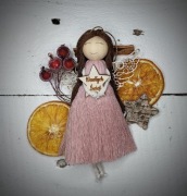 Aniołek zawieszka na choinkę lub na prezent.