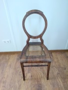 Antique Balloon Chair – dekoracyjne krzesło z plecionką, drewno lite
