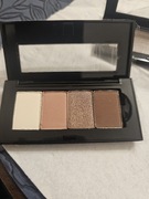 Paletka magnetyczna firmy Mary Kay z wypełnieniem