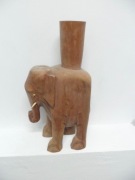 Figurka z drewna - słoń