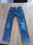 Spodnie jeansy rurki marmurkowe 110/116 niebieski księżyc kod585