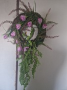 Wianek wiosenny na drzwi