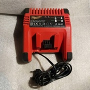 M18 Milwaukee szybka ładowarka