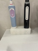 Podstawka pod szczoteczki podwojna z inicjalami