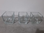 zestaw trzech świeczników szklanych  wymiary 8x8x8cm