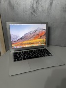 Apple MacBook Air 13” dysk SSD oryginalny zasilacz idealny do nauki i pracy