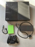 XBOX ONE + Pad + Dysk HDD 2 TB + Kable