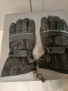 Podgrzewane rekawice motocyklowe firmy oxford