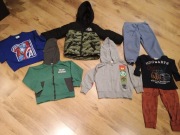 Zestaw ubrań dla chłopca 104+ gratisy 