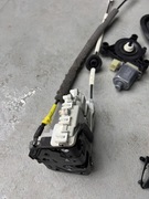 Porsche Macan zamek drzwi lewy tył 