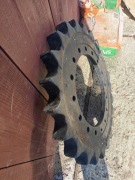 Koła zębate koparka JCB Js130,160