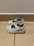 Kapcie dziecięce Befado r. 21 srebrne dziewczęce