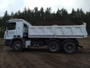 Ziemia ogrodowa przesiewana, torf, humus, mada