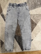 Jeans rozmiar 152 Reserved
