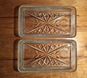 2 szklane tace/ patery
