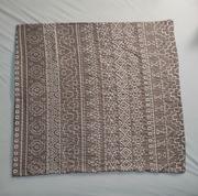 T142 Poszewka na poduszkę 82 x 79 cm