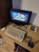 Commodore C64 Cały Zestaw z Grami, Joystick, Tapecart, Zasilacz, Sprawny.