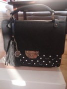 Czarna torebka w kropki L'atelier du sac 