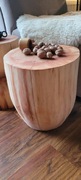 Stolik "beczka" z drewna olchowego 