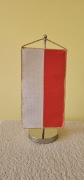 Elegancki proporczyk z flagą Polski