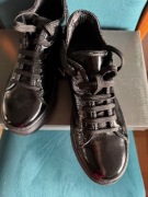 Obuwie damskie 37 Venezia sportowa elegancja skóra lakierowana sznurowane