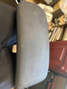 Renault Laguna 3 podłokietnik materiałowy z osłoną