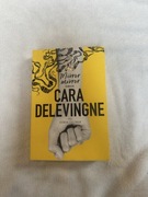 Mirror mirror - Cara Delevingne, Rowan Coleman