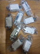 9 zestawów zawieszek meblowych gtv