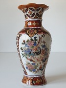 Orientalny wystrój z piękną dekoracją Satsuma