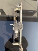 SKODA RAPID SPACEBACK SILNICZEK WYCIERACZEK PRZÓD 443122389017 FABIA III