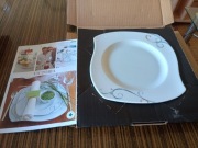 zestaw dwóch eleganckich talerzy z kolekcji Victoria Fyrklövern