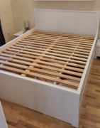 Łóżko do sypialni 160 cm Kaspian koloru białego 