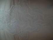 BIAŁY, HAFTOWANY BIEŻNIK - KORDONEK