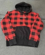 Bluza z kapturem w dobrym stanie, rozmiar M, naturalny skład