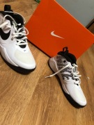 Buty Nike Team Hustler D9