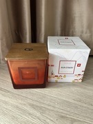 Świeca sojowa zapachowa Zurich Switzerland duża w pudełku Ava & May 500g