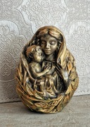 Rzeźba Matka z dzieckiem jasne złoto wys. 9,5 cm