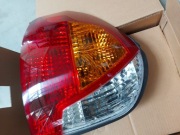 Sprzedam nową tylną lampę lewą do samochodu Hyundai Santa Fe I (2001–2006).