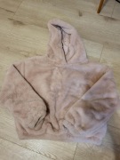 Puchaty, różowy polar