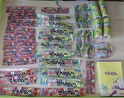 Zestaw ekipa puszki papierki po lodach zeszyt