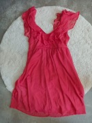 Czerwona krótka zwiewna sukienka