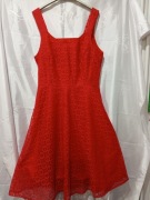 Nowa sukienka koronkowa