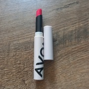 Avon True balsam pielęgnacyjny do ust Red