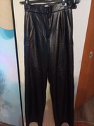 Spodnie szerokie nogawki eko skóra z lekkim misiem 