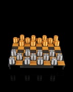 Kompaktowy Zestaw Warcabów – Mobilna Szachownica i Piony Premium