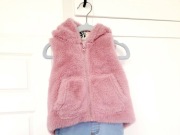 Rozpinana kamizelka z kapturem r.80 futerko róż