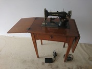 Singer - stara maszyna do szycia - elektryczna