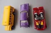 HOT WHEELS 69 MERCURY COUGAR +AUTOBUS 1988 r.+KABRIOLET 2001 r. 