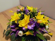 Stroik ,kompozycja ,wiązanka do domu lub na cmentarz , grób . ST7